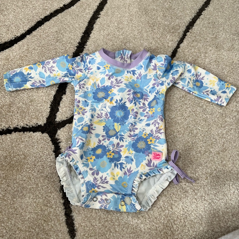 Ruffle Butts - 6-12M Rash Guard - Gently Used - Smoke Free / Pet Free Home